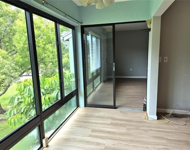 222 Caryl Way - Photo Thumbnail 18