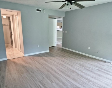 222 Caryl Way - Photo Thumbnail 21