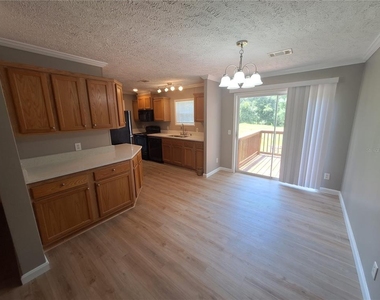 6735 Ravenwood Street - Photo Thumbnail 4