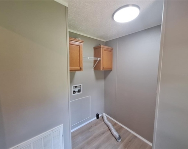 6735 Ravenwood Street - Photo Thumbnail 11