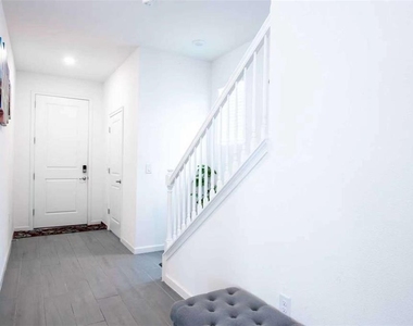 308 Shore Crab Way - Photo Thumbnail 15