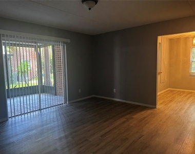 1125 83rd Avenue - Photo Thumbnail 8