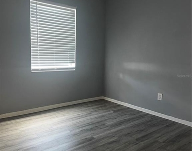 1125 83rd Avenue - Photo Thumbnail 15