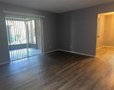 1125 83rd Avenue - Photo Thumbnail 7