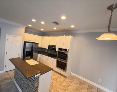 1701 Chalksand Way - Photo Thumbnail 13