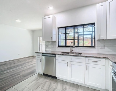 1019 Blackwater Drive - Photo Thumbnail 3