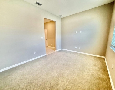 34329 Evergreen Hill Court - Photo Thumbnail 24