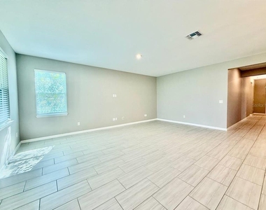 34329 Evergreen Hill Court - Photo Thumbnail 7