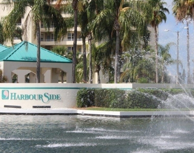 7902 Sailboat Key Boulevard S - Photo Thumbnail 45