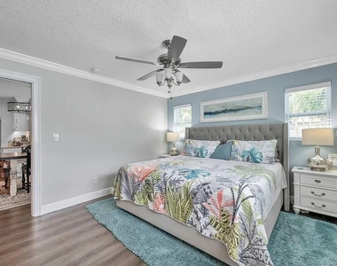 6770 15th Avenue N - Photo Thumbnail 12