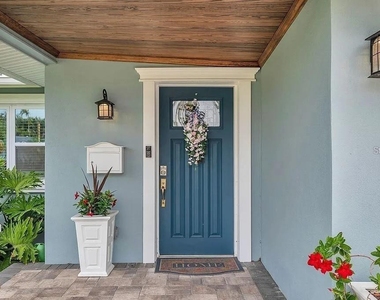 6770 15th Avenue N - Photo Thumbnail 20