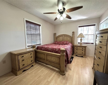 8834 Whispering Oaks Trail - Photo Thumbnail 26