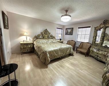 8834 Whispering Oaks Trail - Photo Thumbnail 23