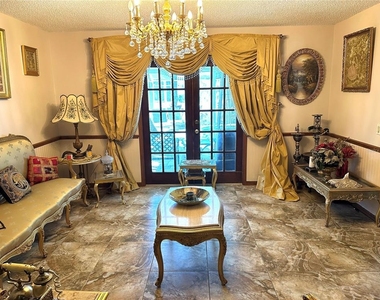 8834 Whispering Oaks Trail - Photo Thumbnail 13