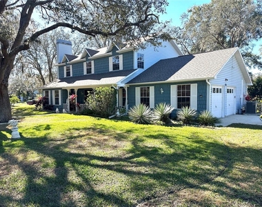 8834 Whispering Oaks Trail - Photo Thumbnail 3