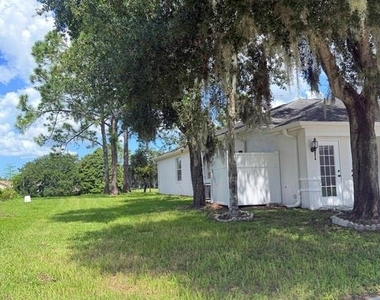 8708 Maple Lake Place - Photo Thumbnail 2