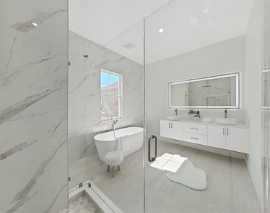 4716 Hickory Oak Drive - Photo Thumbnail 28