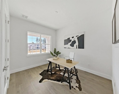 4716 Hickory Oak Drive - Photo Thumbnail 6