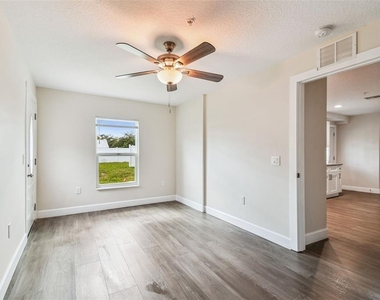 650 E Tarpon Avenue - Photo Thumbnail 22