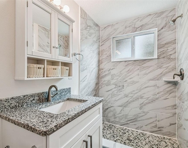650 E Tarpon Avenue - Photo Thumbnail 25