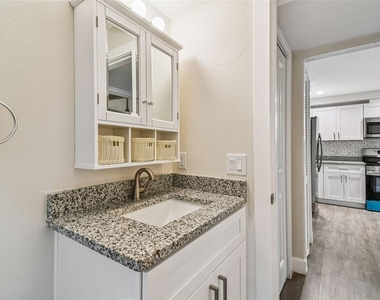 650 E Tarpon Avenue - Photo Thumbnail 34
