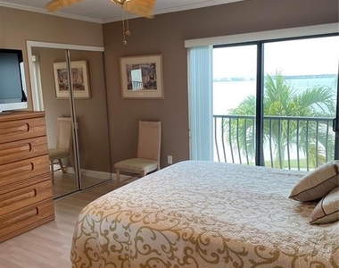 895 S Gulfview Boulevard - Photo Thumbnail 27