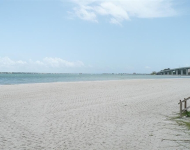 895 S Gulfview Boulevard - Photo Thumbnail 42