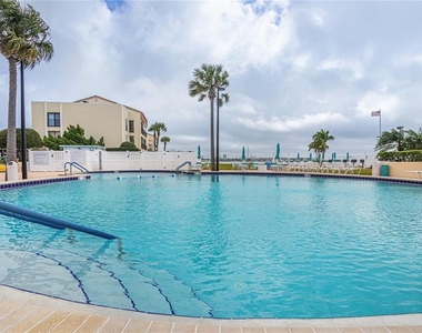 895 S Gulfview Boulevard - Photo Thumbnail 36