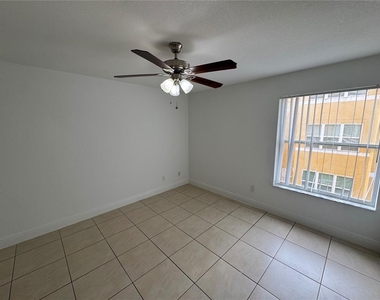 4532 Commander Drive - Photo Thumbnail 14