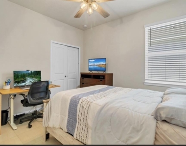 1872 Summer Serenity Drive - Photo Thumbnail 6