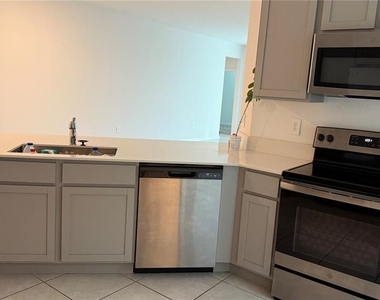 4241 N Little Owl Lane - Photo Thumbnail 13