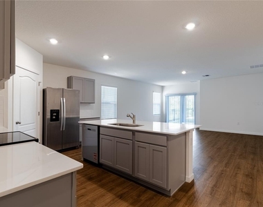 2869 House Finch Road - Photo Thumbnail 4