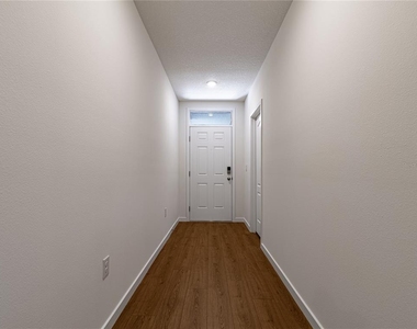 2869 House Finch Road - Photo Thumbnail 3