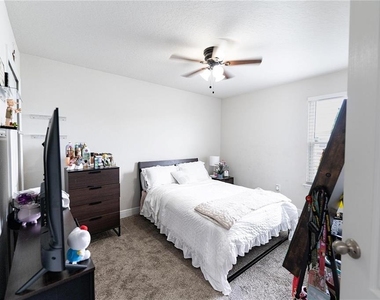 2749 Pleasant Cypress Circle - Photo Thumbnail 15