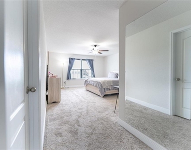 2749 Pleasant Cypress Circle - Photo Thumbnail 9