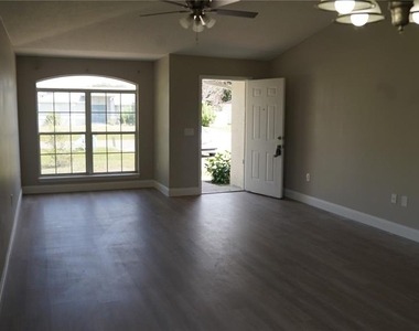 510 Blackbird Lane - Photo Thumbnail 3