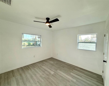 701 Alfred Drive - Photo Thumbnail 17