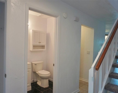 504 Orange Blossom Drive - Photo Thumbnail 6