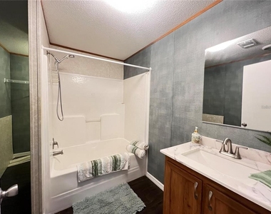 10 Se 69th Avenue - Photo Thumbnail 11