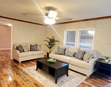 10 Se 69th Avenue - Photo Thumbnail 7