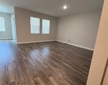 6201 Sw 97th Street - Photo Thumbnail 1