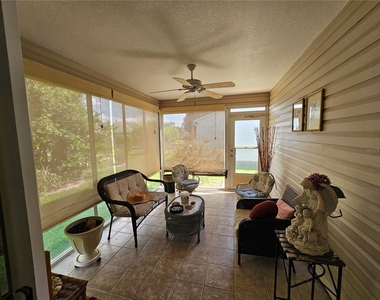 945 Candler Place - Photo Thumbnail 13