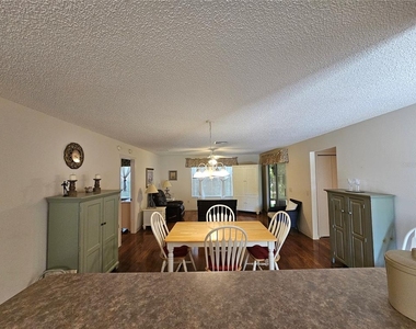 945 Candler Place - Photo Thumbnail 4