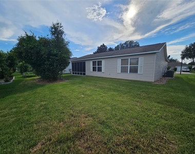 945 Candler Place - Photo Thumbnail 14