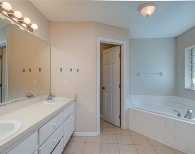 6375 Sw 63rd Street - Photo Thumbnail 19