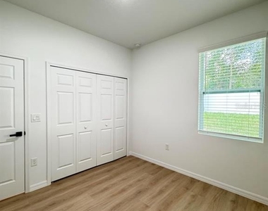 10020 N Deltona Boulevard - Photo Thumbnail 39