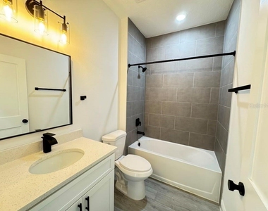 10290 N Biscayne Drive - Photo Thumbnail 25