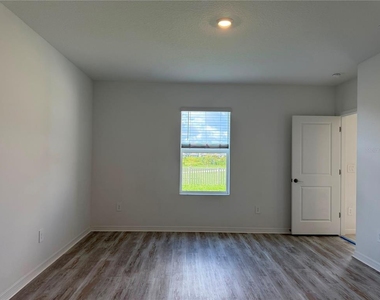 35190 Gravelly Drive - Photo Thumbnail 8