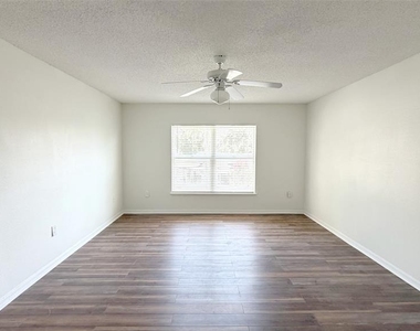 531 Clancy Street - Photo Thumbnail 32