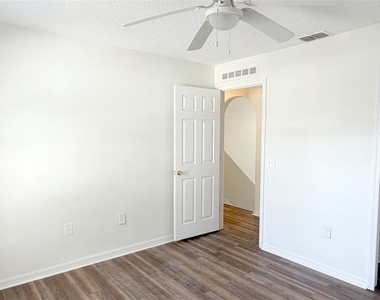 531 Clancy Street - Photo Thumbnail 18